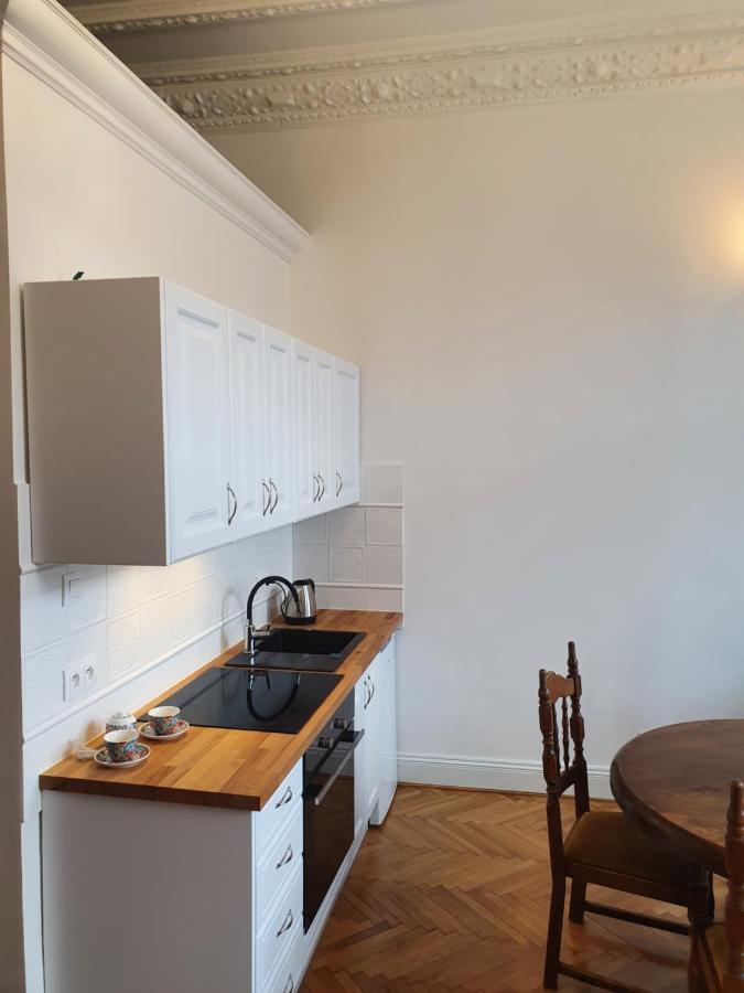 Prestige Aparthotel Piotrkowska 82 - Wyjatkowy Widok Na Deptak Лодз Екстериор снимка