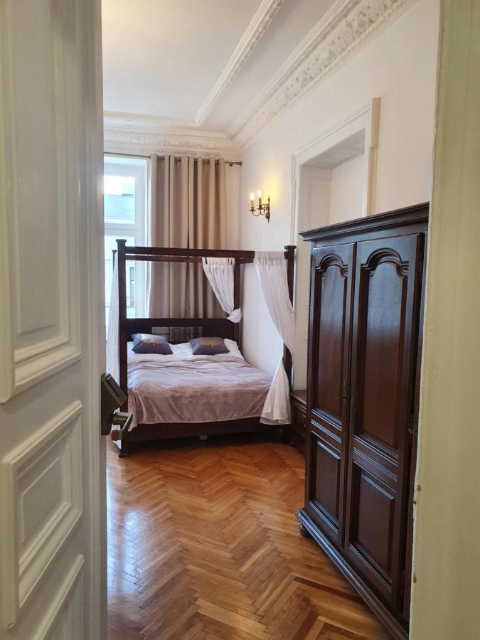 Prestige Aparthotel Piotrkowska 82 - Wyjatkowy Widok Na Deptak Лодз Екстериор снимка