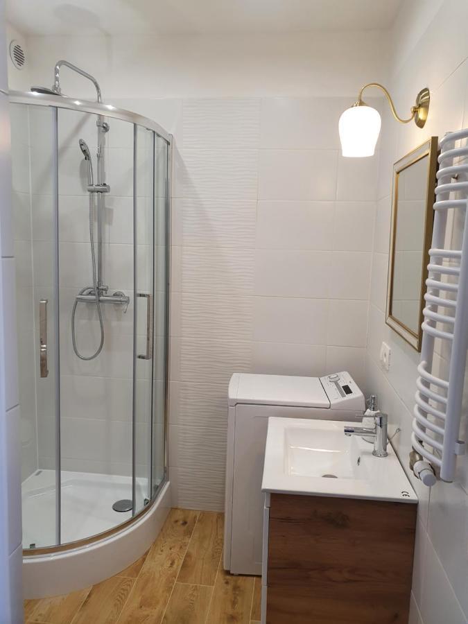 Prestige Aparthotel Piotrkowska 82 - Wyjatkowy Widok Na Deptak Лодз Екстериор снимка