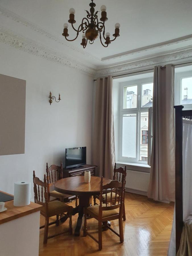 Prestige Aparthotel Piotrkowska 82 - Wyjatkowy Widok Na Deptak Лодз Екстериор снимка