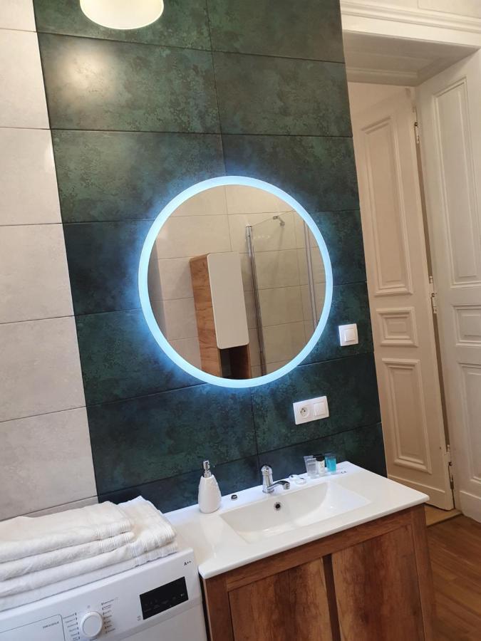 Prestige Aparthotel Piotrkowska 82 - Wyjatkowy Widok Na Deptak Лодз Екстериор снимка