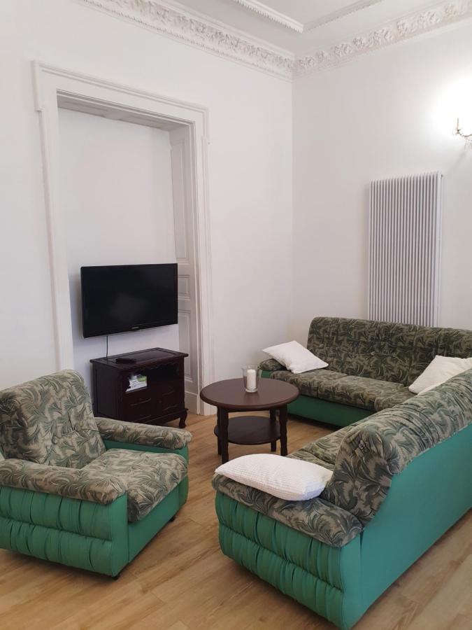 Prestige Aparthotel Piotrkowska 82 - Wyjatkowy Widok Na Deptak Лодз Екстериор снимка