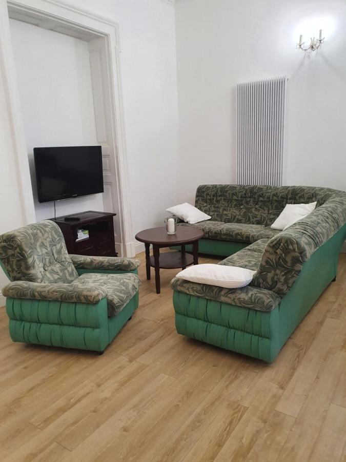 Prestige Aparthotel Piotrkowska 82 - Wyjatkowy Widok Na Deptak Лодз Екстериор снимка
